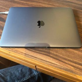 Apple MacBook Pro 13インチ M1