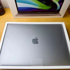 MacBook Pro 13 M1 8GB/256GB MYD82J/A 美品