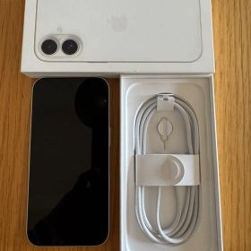 【美品】SIMフリー iPhone 16 ホワイト 256G