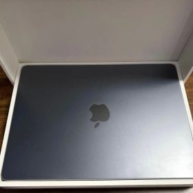 【特別価格】MacBook Air M2 8GB 256GB ミッドナイト