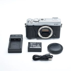 B#11875 FUJIFILM ミラーレス一眼レフカメラ X-E1 ボディ 1630万画素 シルバー FX-X-E1S