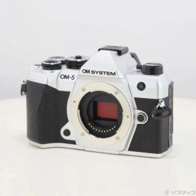 【中古】OMSYSTEM OM-5 Mark II ボディ シルバー 【262-ud】