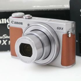 【中古】【美品】キヤノン PowerShot G9 X Mark II [シルバー] CA01-M6214-2P3 Canon デジカメ コンデジ 光学ズーム 手ブレ補正 中古