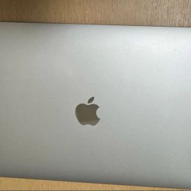 MacBook Air シルバー intel(2020)