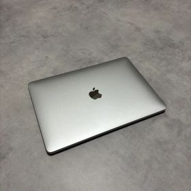 【美品】MacBook Air 2020 13インチ i3 8GB 256GB