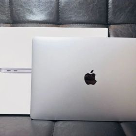 MacBook Air 13-inch（2020）