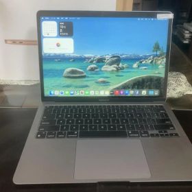 美品 MacBook Air A2337 2020 M1/8GB/256GB