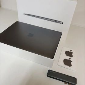 MacBook Air 2019 2020 8GB 128GB ほぼ新品