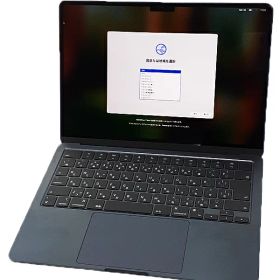 【Apple】アップル『MacBook Air / 13.6inch / M2 8コア/8コア / 8GB / 256GB / ミッドナイト』MLY33J/A 2022 ノートパソコン 1週間保証【中古】