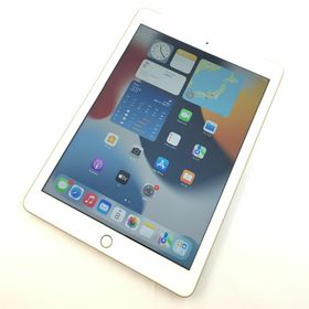 アイパッド(iPad)の【B】iPad (第5世代) Wi-Fi + Cellular/32GB/355803083922953(タブレット)