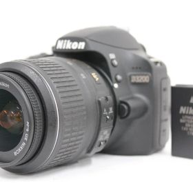 【返品保証】 【シャッター回数353回】ニコン Nikon D3200 AF-S DX NIKKOR 18-55mm F3.5-5.6G VR デジタル一眼 e8403