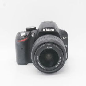 【中古】(ニコン) Nikon D3200 レンズキツト ブラツク
