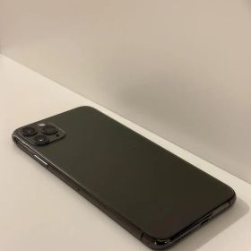 美品 海外版シャッター音無し iPhone 11 Pro Max 512GB