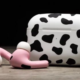 AirPods pro 第2世代 ColorWare塗装 ウシ模様