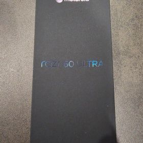 Motorola Razr 60 Ultra スカラベグリーン