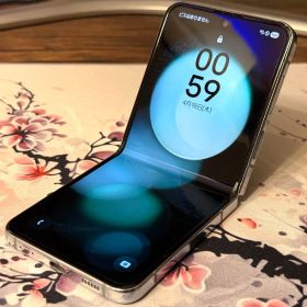 Galaxy Z Flip5