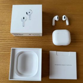 AirPods 4 ノイズキャンセリング搭載