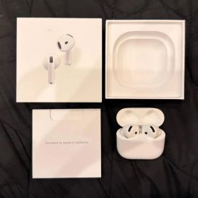 【極美品】【ノイキャン搭載】Apple AirPods 第4世代