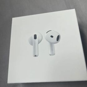 AirPods 4 本体 brand new