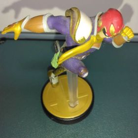 【ジャンク】キャプテン ファルコン amiibo アミーボ フィギュア