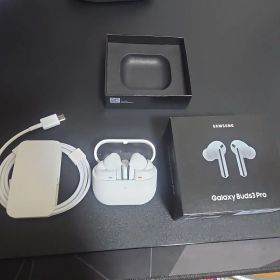 Samsung Galaxy Buds3 Pro ホワイト