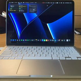 MacBook Neo 8GB 256GB USキーボード シルバー