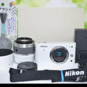 4/30までセール Nikon 1 J1 ホワイト ミラーレスカメラ