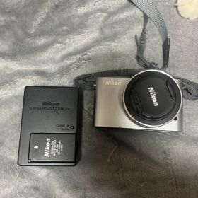 Nikon 1 ミラーレスカメラ J1