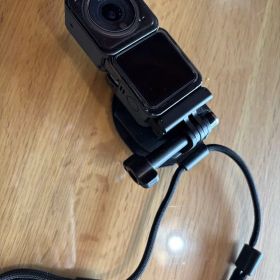 DJI action 2 デュアルスクリーンコンボ 本体 非純正ネックストラップ