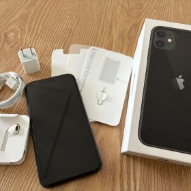iPhone 11 256GB 新品 63,800円 中古 18,400円 | ネット最安値の価格