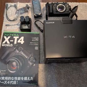 【極美品】FUJIFILM X-T4 ボディ（シャッター数約300回）