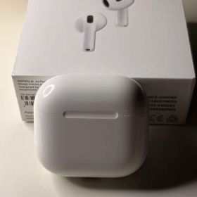Apple AirPods 4 ANC搭載