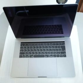 MacBook Pro 2019 15インチ i9 32GB 1TB 美品