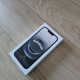 新品 未使用 iPhone 16e ブラック docomo製