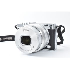 ☆ショット数600☆ ニコン 1 J5 シルバー 10-30mmレンズキット(ミラーレス一眼)
