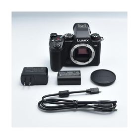 パナソニック(Panasonic) パナソニック フルサイズミラーレス一眼カメラ S5M2 ボディ ブラック DC-S5M2