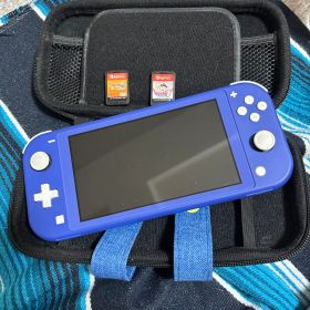 Nintendo Switch Lite青色ゲームカード付き 普通に使えます