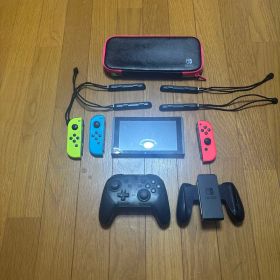 K*u様 Nintendo Switch 本体 青赤ジョイコン