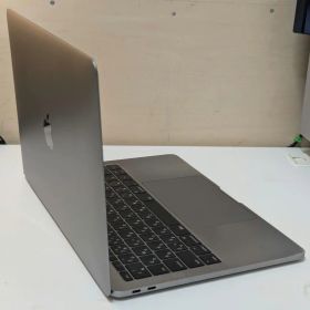 Apple MacBook Pro (13-inch, 2016, 2 TBT3) 16GB 512GB + ACアダプタ Apple MacBook Pro (13-inch, 2016, 2 TBT3) 16GB 512GB + ACアダプタ