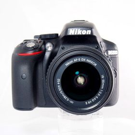 ニコン(Nikon)の【中古】(ニコン) Nikon ニコン D5300 AF-S DX 18-55/3.5-5.6G VR II(コンパクトデジタルカメラ)