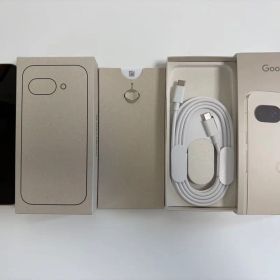 Google Pixel 9a 128GB ホワイト SIMフリー 美品 付属品