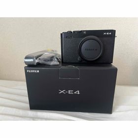 フジフイルム(富士フイルム)のFUJI FILM ミラーレスデジタルカメラ X-E4 BLACK(ミラーレス一眼)