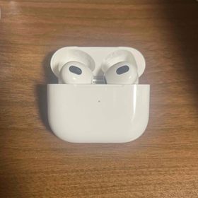 アップル(Apple)のAirPods 3(ヘッドフォン/イヤフォン)