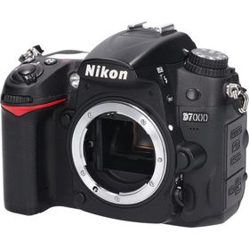 ニコン(Nikon)のＤ７０００(デジタル一眼)