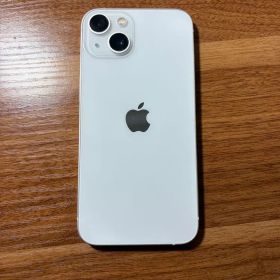 Apple iPhone 13 スターライト