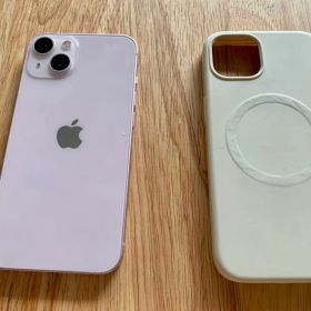 iPhone13 128GB SIMフリー / 箱あり/動作良好 / ケース付き