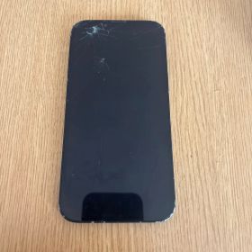 Apple iPhone 13 ブラック 本体