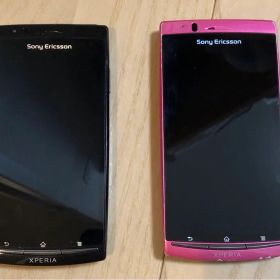Xperia arc SO-01C 2点セット（ブラック・ピンク）