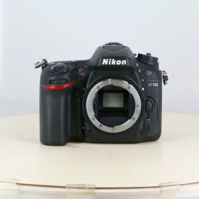 【中古】 (ニコン) Nikon D7100 ボディ【中古カメラ デジタル一眼】 ランク：B