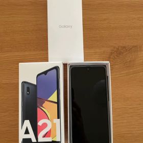 GALAXY A21 ブラック 64GB SCV49